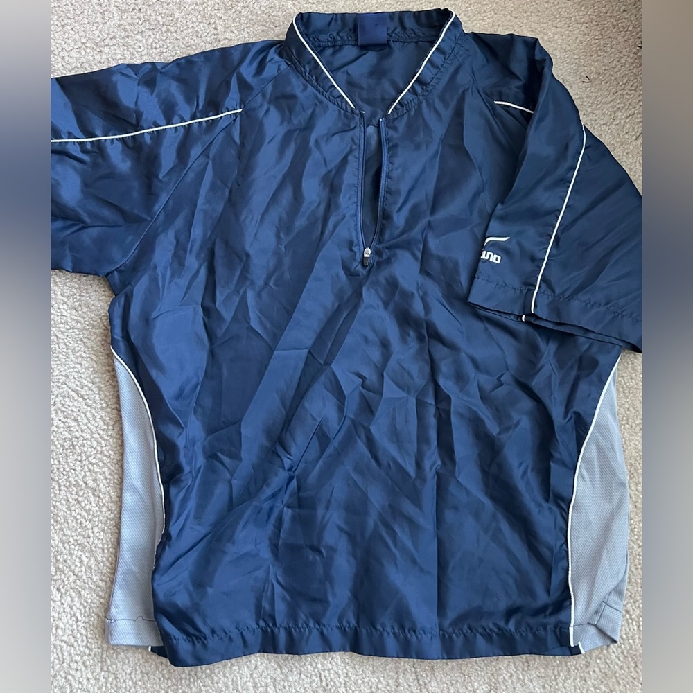 Mizuno windbreaker